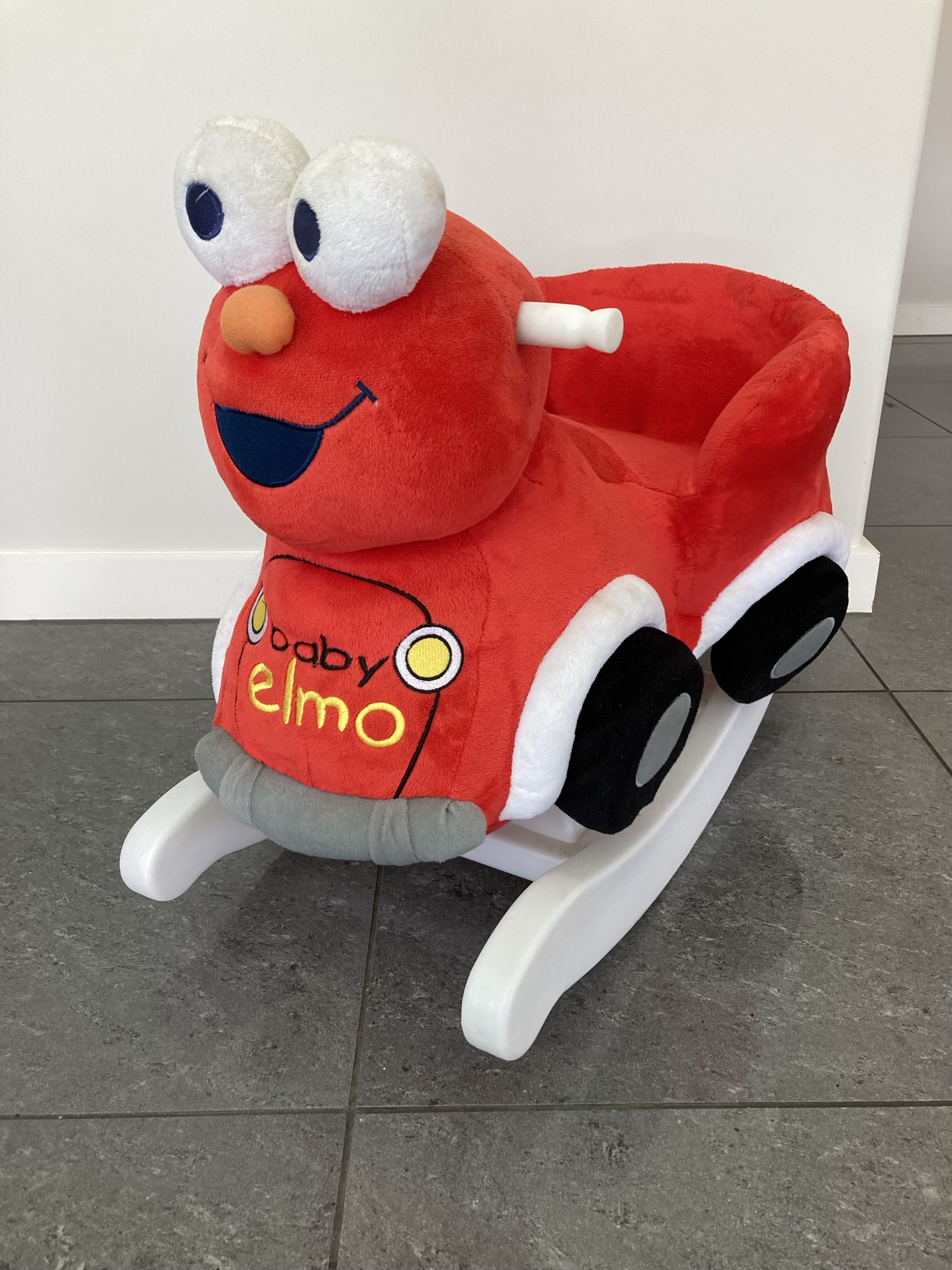 baby-elmo-rocker